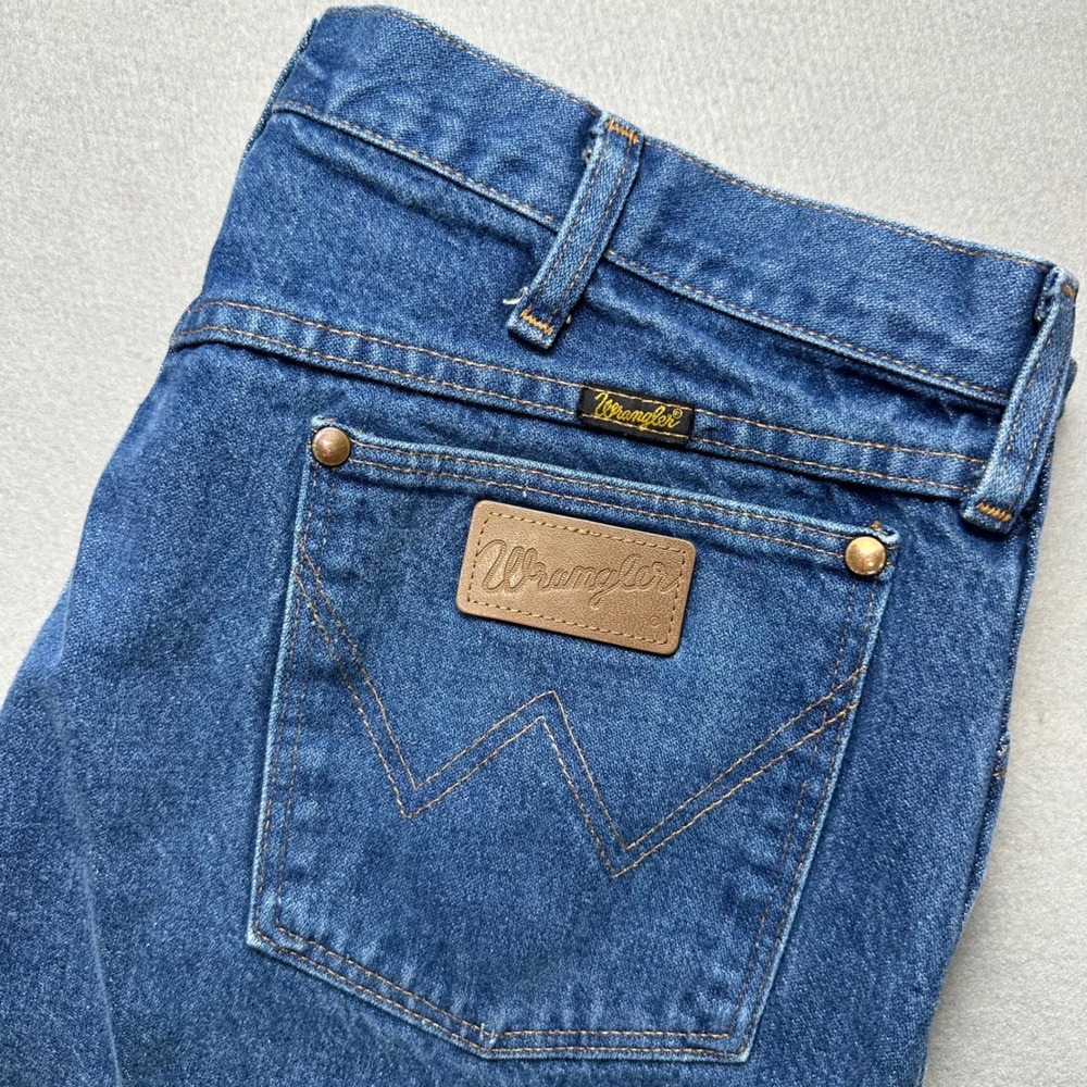 Wrangler Jeans Mens 38x36 Blue Cowboy Cut 13MWZPW Made in USA Denim